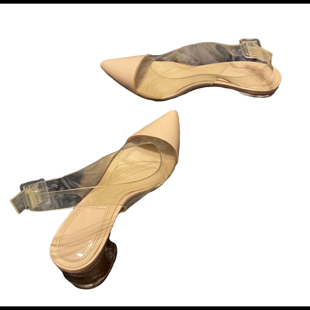 Stradivarius Beautiful Unique Shoes, two tone Mauve and Plastic color. Size 37.